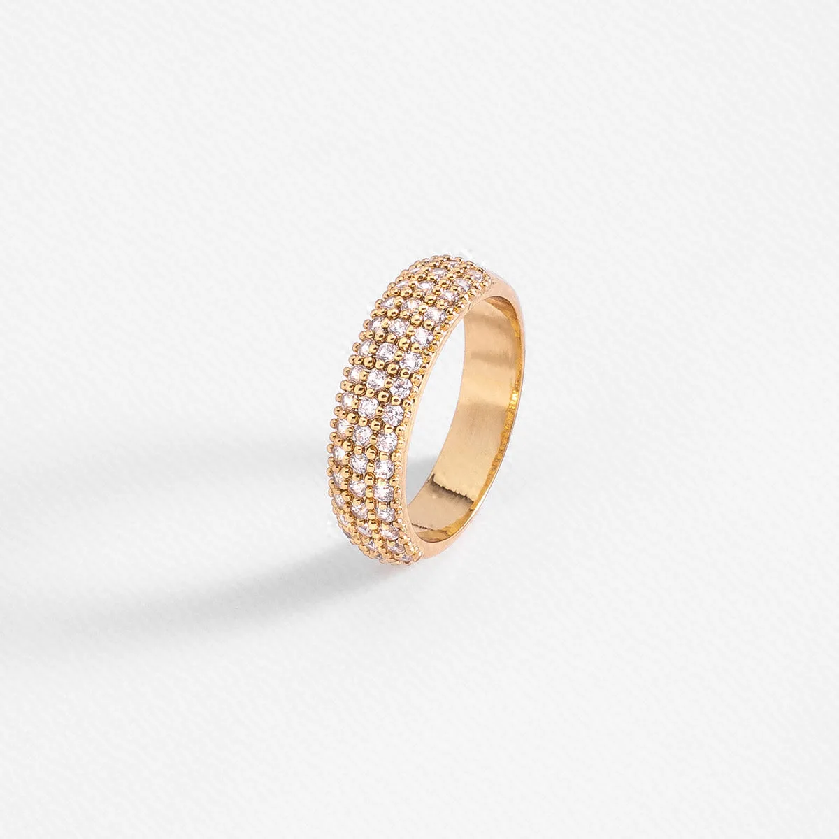 Anillo en Baño de Oro Pavé Fila Triple Toque Brillante